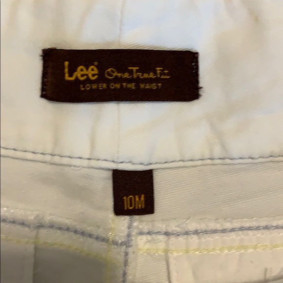 3 for $10🎁 Lee women’s shorts size 10 - Picture 3 of 6
